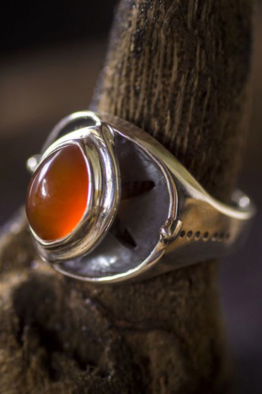 Tao Union Veseca Ring with Red Agate